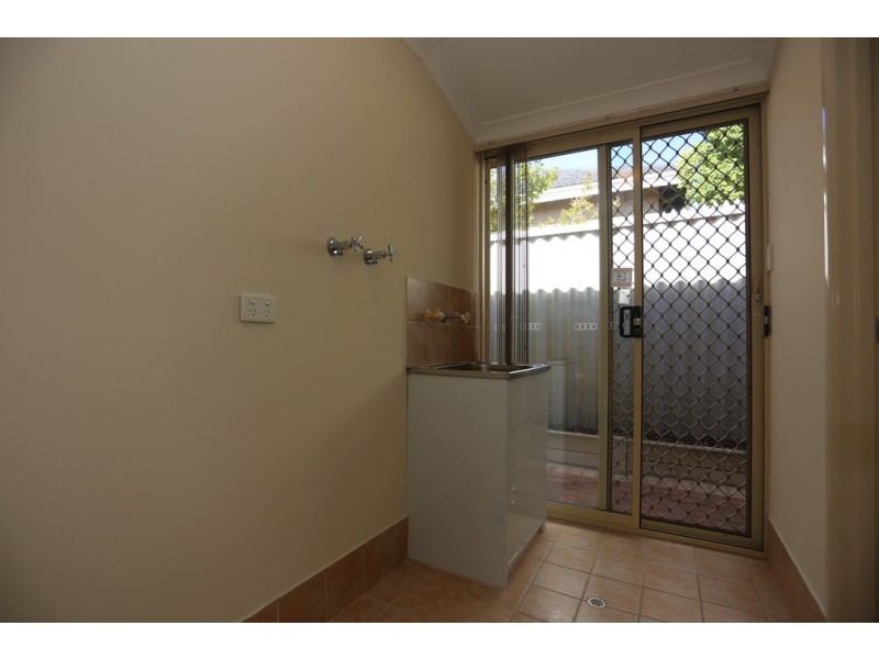 1/33 GRIFFIN CRESCENT, Manning WA 6152
