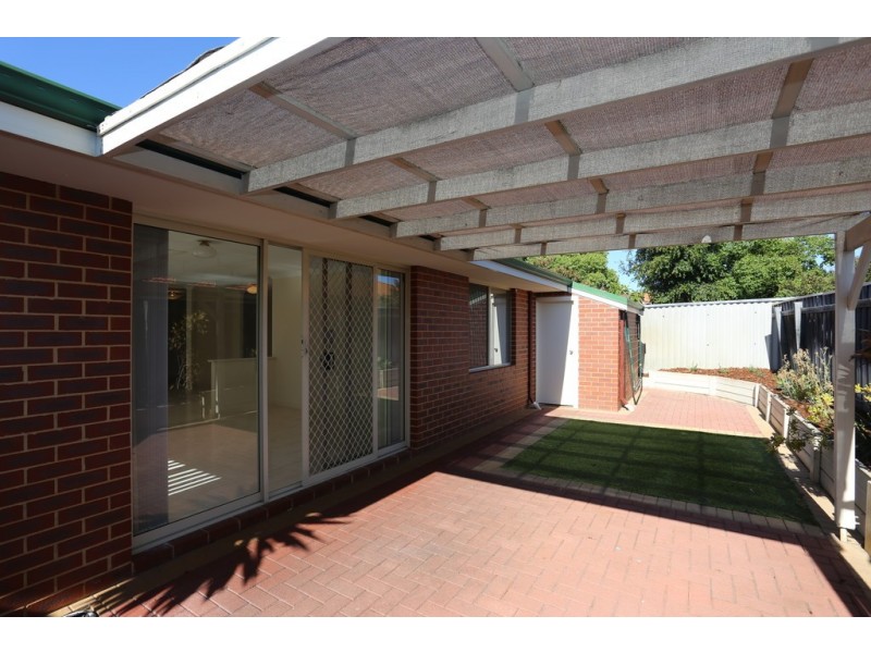 1/33 GRIFFIN CRESCENT, Manning WA 6152