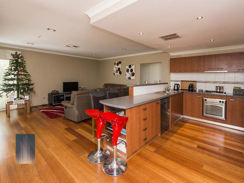 34 Brennan Avenue, Canning Vale WA 6155