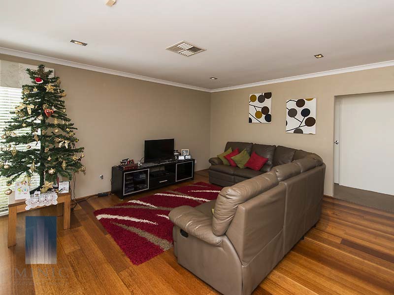 34 Brennan Avenue, Canning Vale WA 6155
