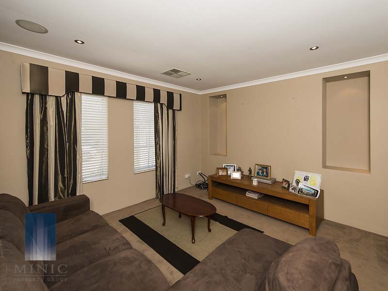 34 Brennan Avenue, Canning Vale WA 6155