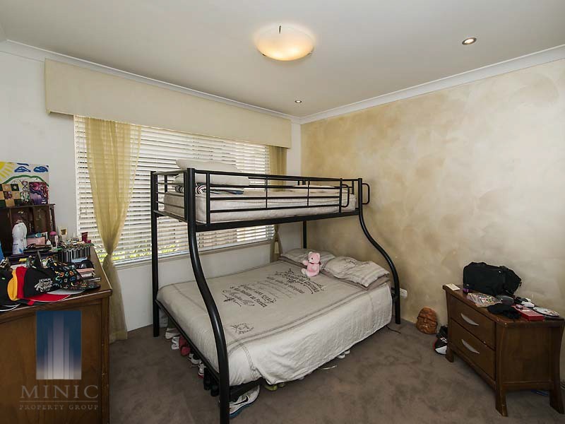 34 Brennan Avenue, Canning Vale WA 6155