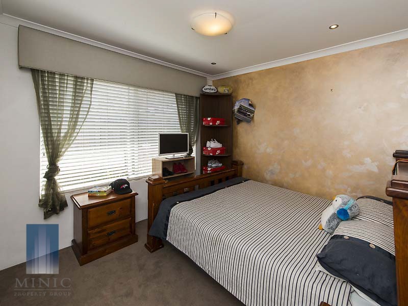34 Brennan Avenue, Canning Vale WA 6155