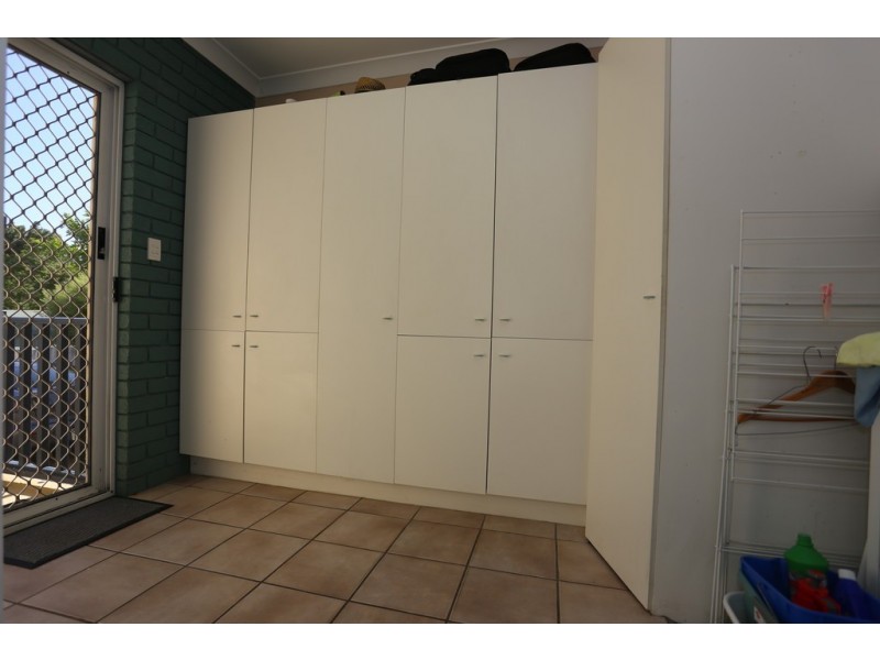 35 Hope Ave, Salter Point WA 6152