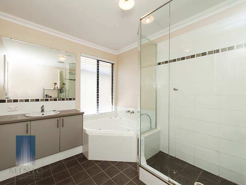 39 Grace Street, Ferndale WA 6148