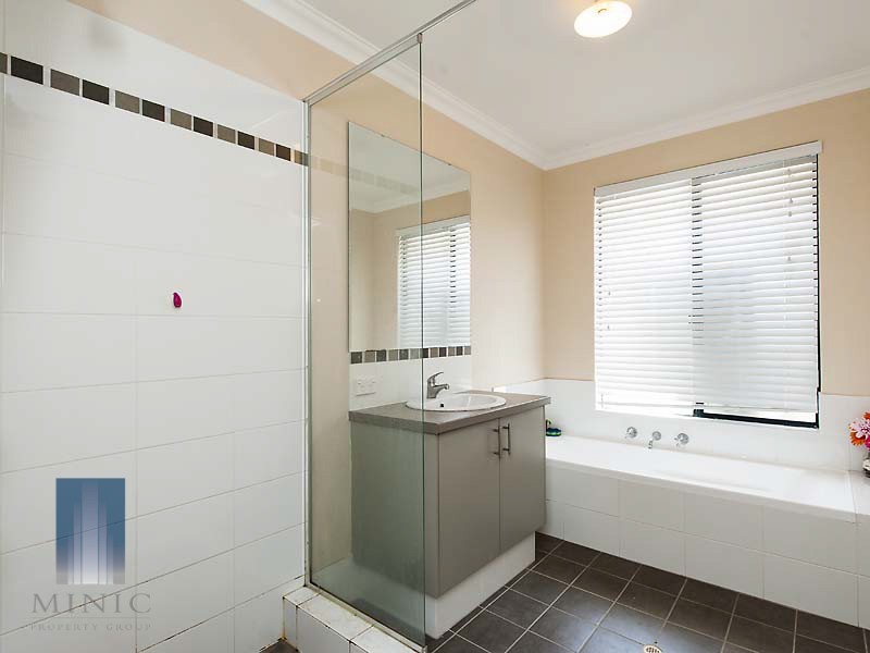 39 Grace Street, Ferndale WA 6148