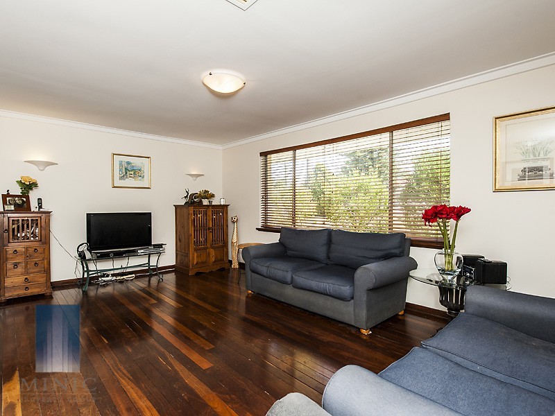 43 Ferndale Crescent, Ferndale WA 6148