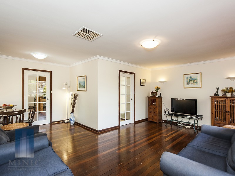 43 Ferndale Crescent, Ferndale WA 6148