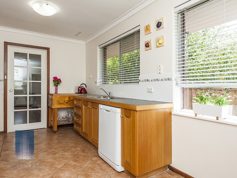 43 Ferndale Crescent, Ferndale WA 6148