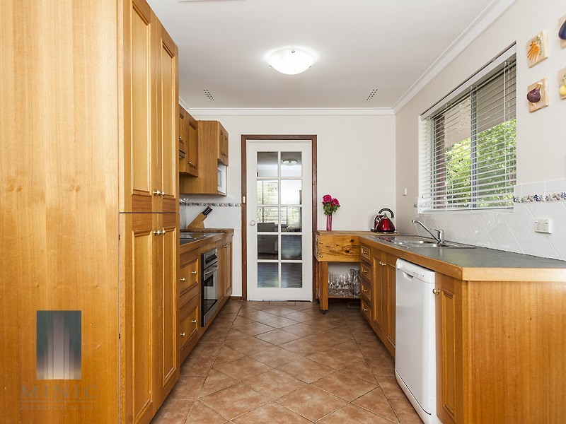 43 Ferndale Crescent, Ferndale WA 6148