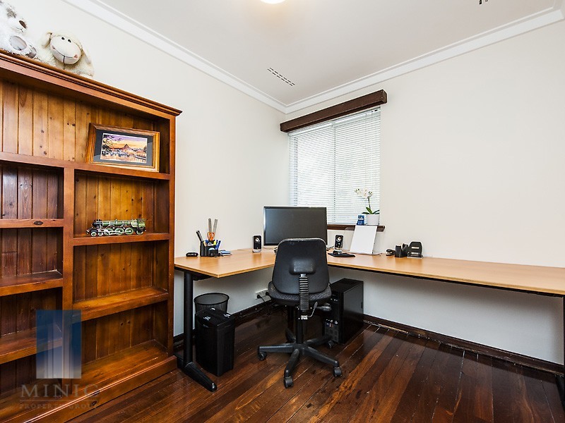 43 Ferndale Crescent, Ferndale WA 6148