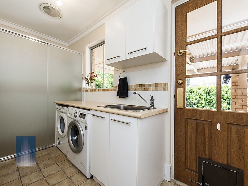 43 Ferndale Crescent, Ferndale WA 6148