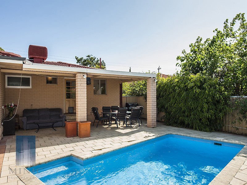 43 Ferndale Crescent, Ferndale WA 6148