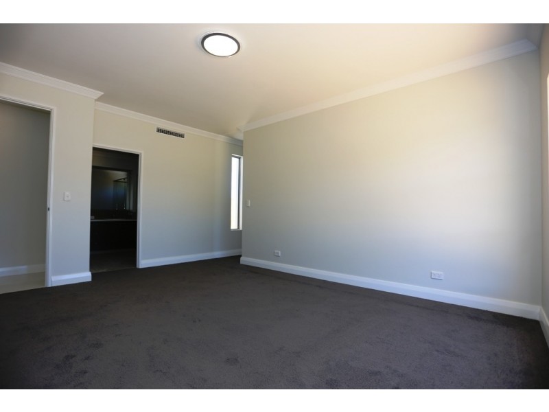 19 Anthus Corner, Waterford WA 6152