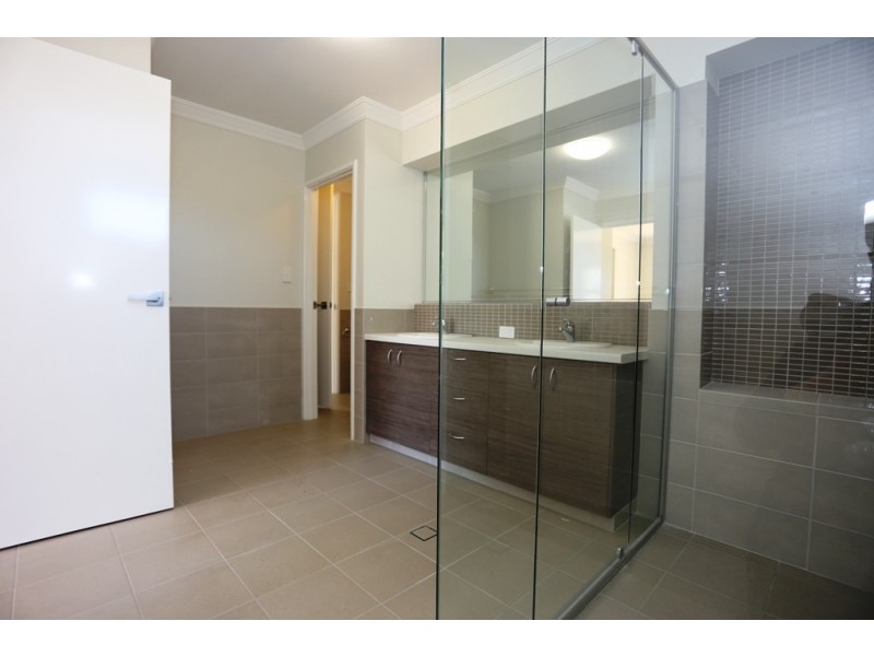 19 Anthus Corner, Waterford WA 6152