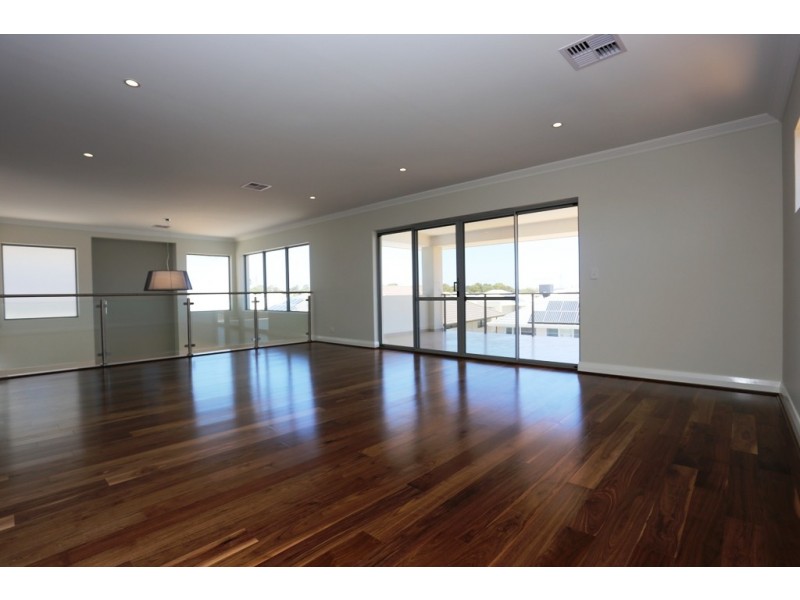 19 Anthus Corner, Waterford WA 6152