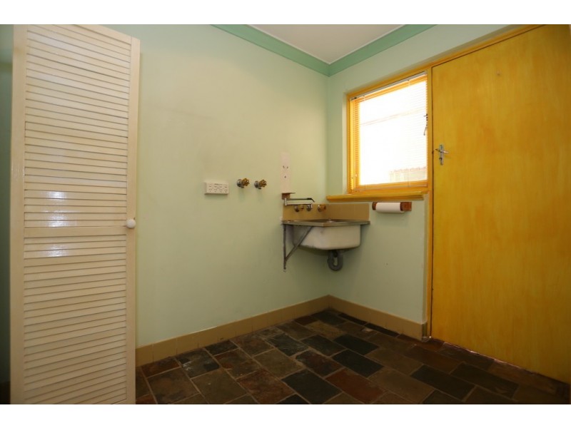 12 CORONA CRESCENT, Cannington WA 6107