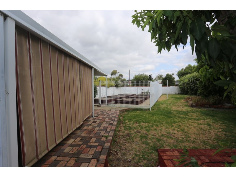12 CORONA CRESCENT, Cannington WA 6107