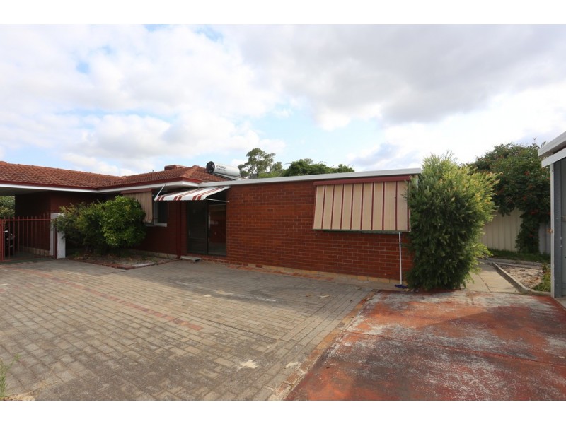 12 CORONA CRESCENT, Cannington WA 6107