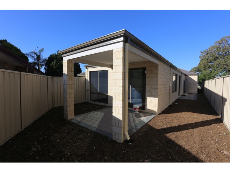 Unit 2/59 Braibrise Road, Wilson WA 6107