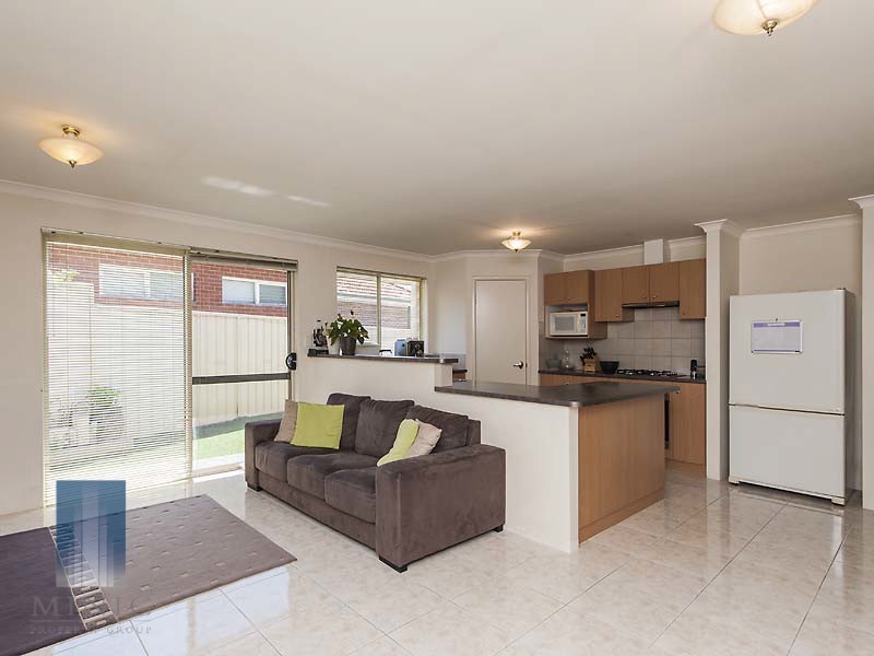 8/40-42 Hopkinson Way, Wilson WA 6107