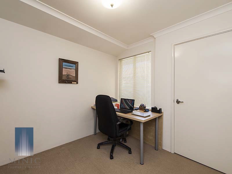 8/40-42 Hopkinson Way, Wilson WA 6107