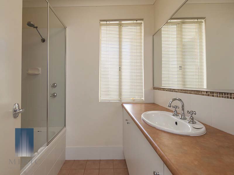 8/40-42 Hopkinson Way, Wilson WA 6107