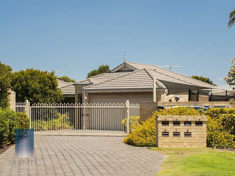 8/40-42 Hopkinson Way, Wilson WA 6107