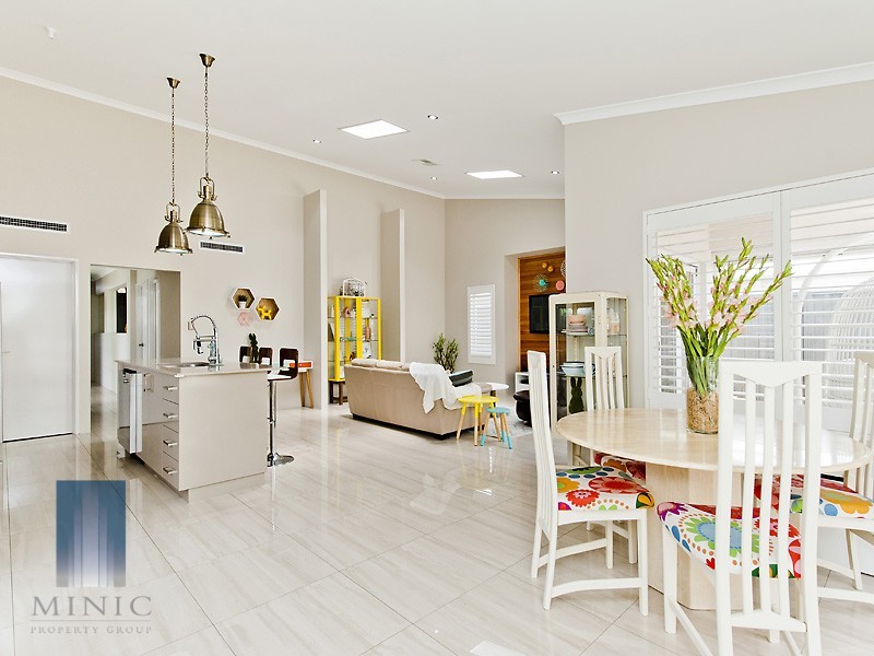 1/199-201 Fern Road, Wilson WA 6107