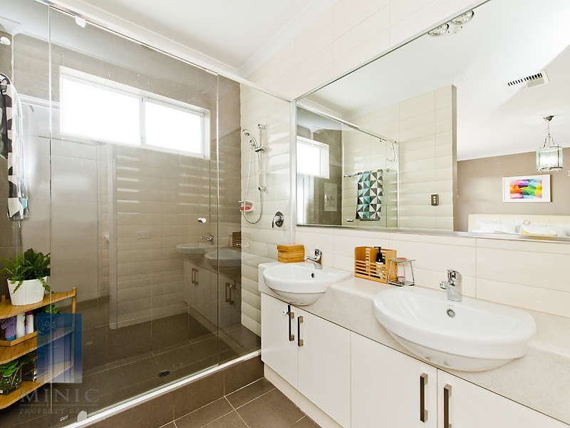 1/199-201 Fern Road, Wilson WA 6107