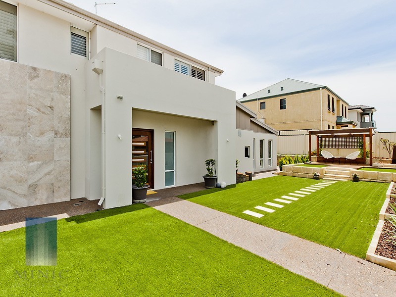 1/199-201 Fern Road, Wilson WA 6107