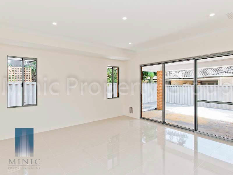 2/260 High Road, Riverton WA 6148