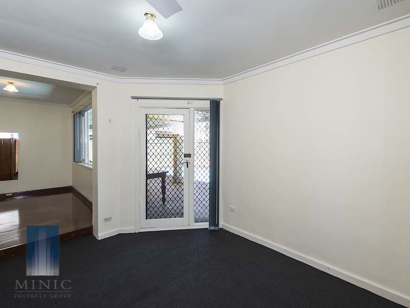 33 Vahland Avenue, Riverton WA 6148