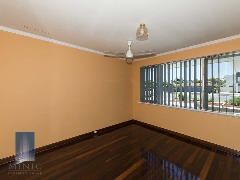 33 Vahland Avenue, Riverton WA 6148