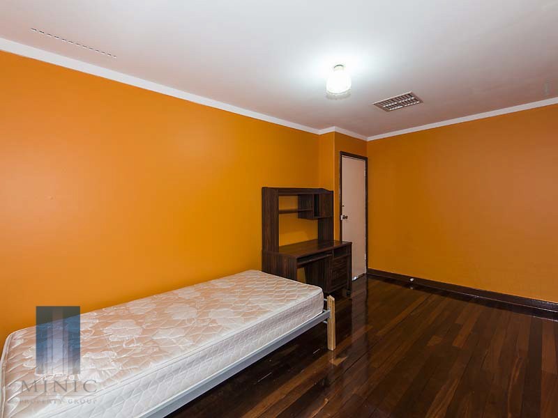 33 Vahland Avenue, Riverton WA 6148