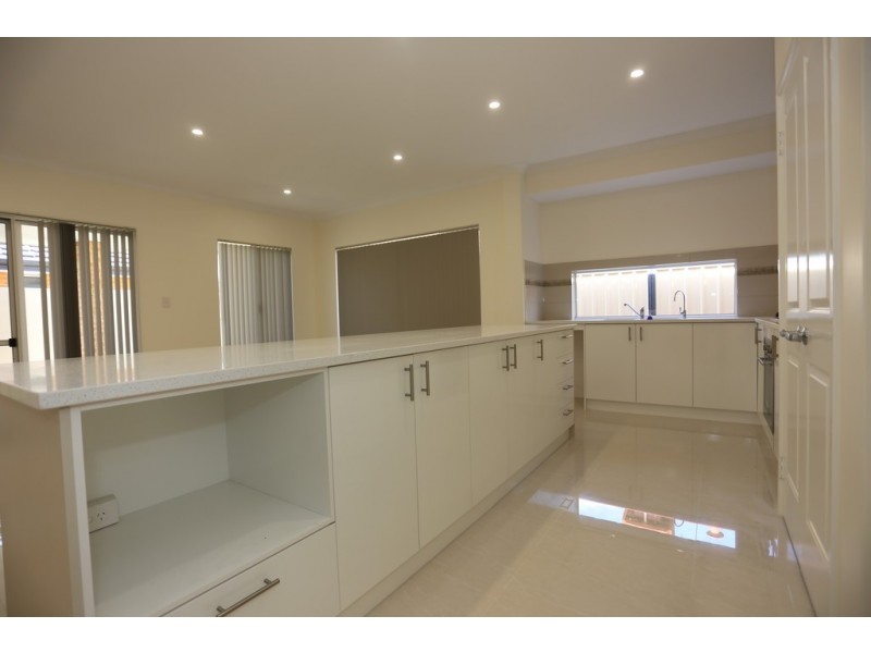 260A High Road, Riverton WA 6148