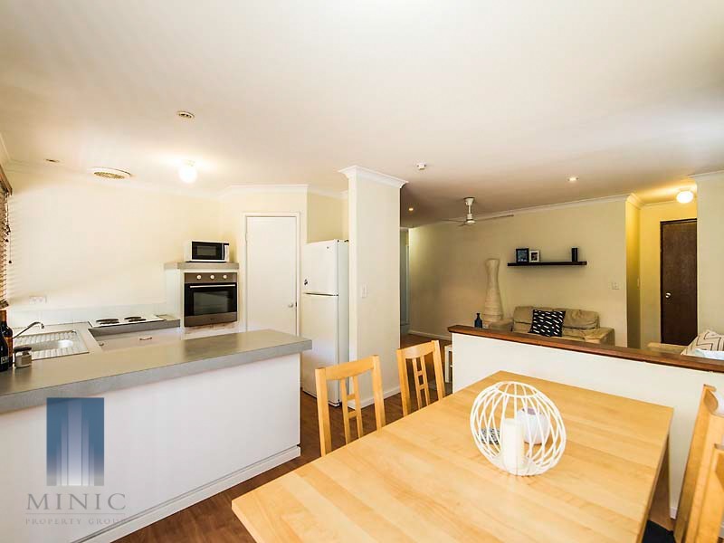 3/2 Braibrise Road, Wilson WA 6107