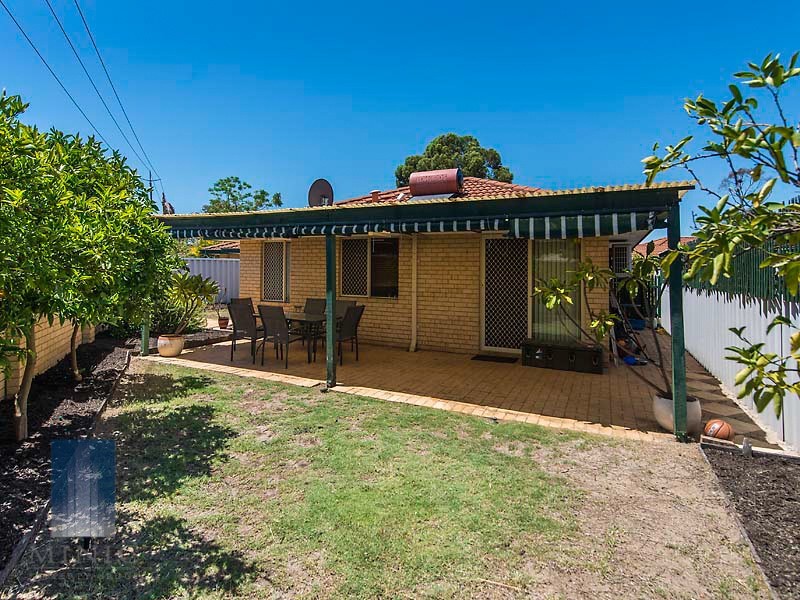3/2 Braibrise Road, Wilson WA 6107