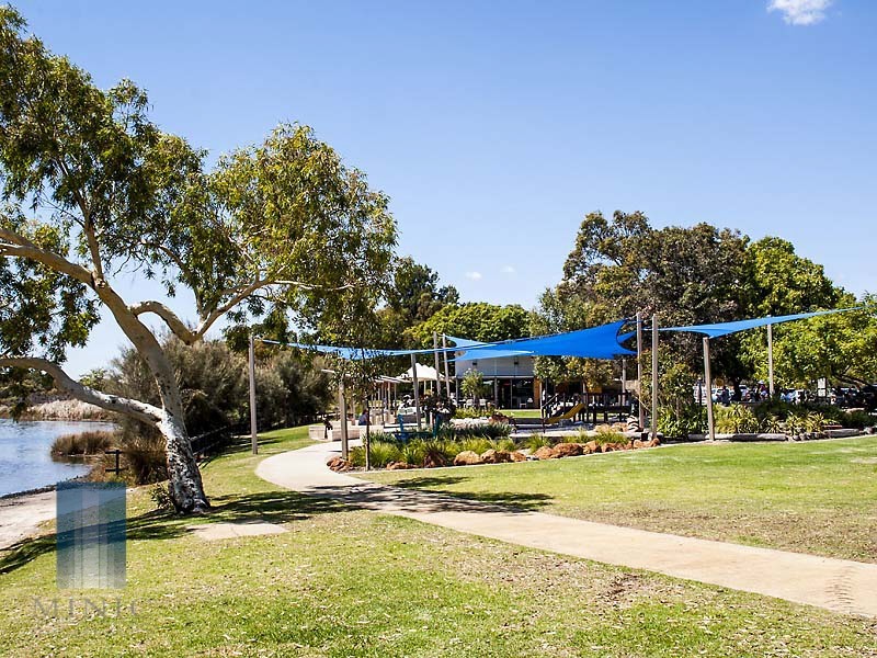 10/5 Dewey Street, Shelley WA 6148