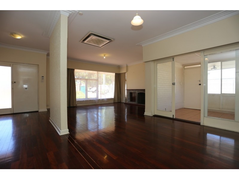252 Orrong Road, Carlisle WA 6101