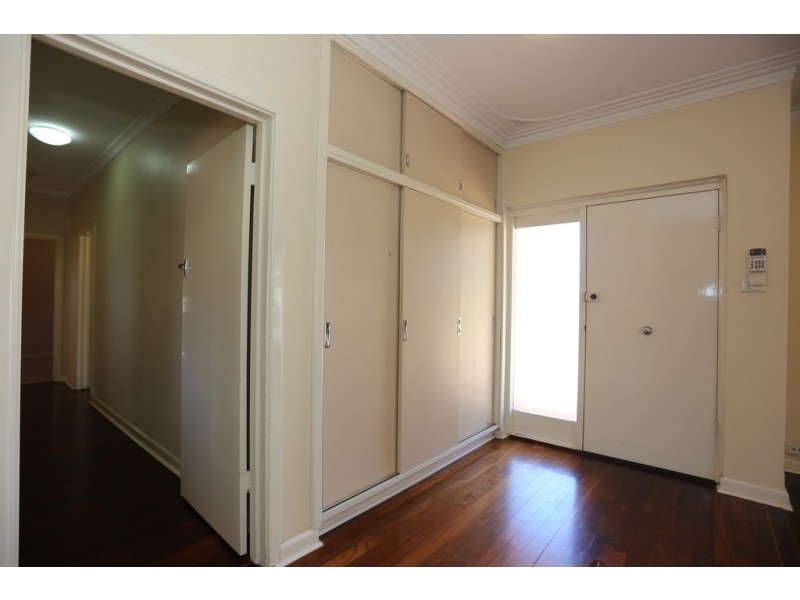 252 Orrong Road, Carlisle WA 6101