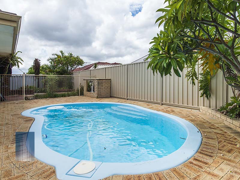 64 Riley Road, Riverton WA 6148