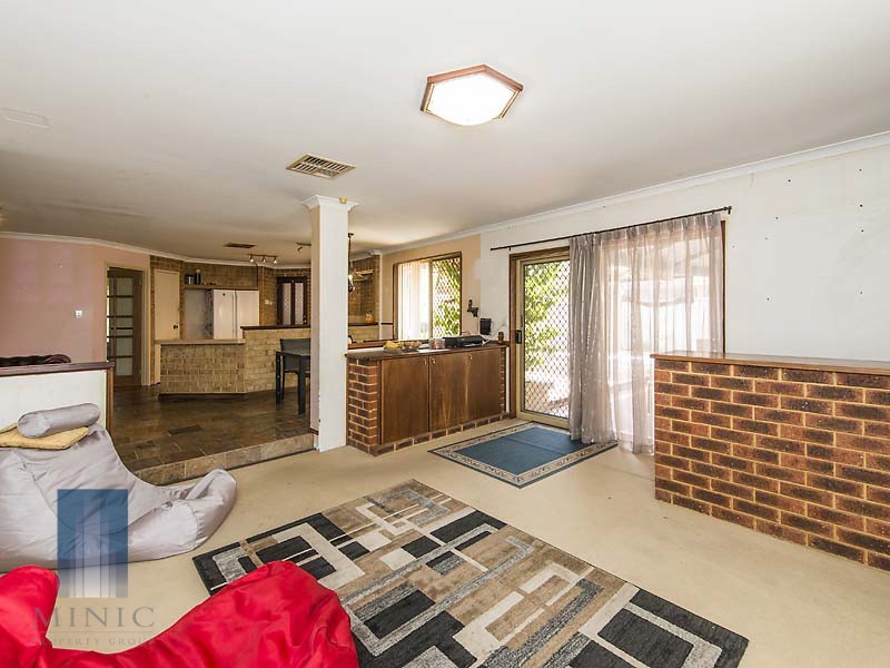 64 Riley Road, Riverton WA 6148