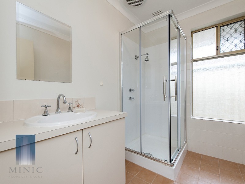 Unit 1, 1 Dewey Street, Shelley WA 6148