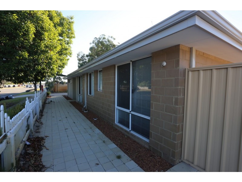 1/87 Leach Hwy, Wilson WA 6107