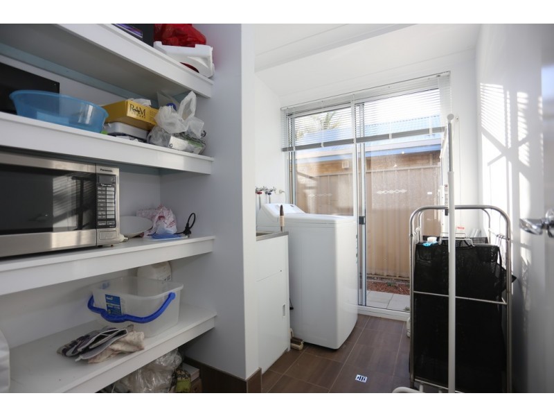 1/87 Leach Hwy, Wilson WA 6107