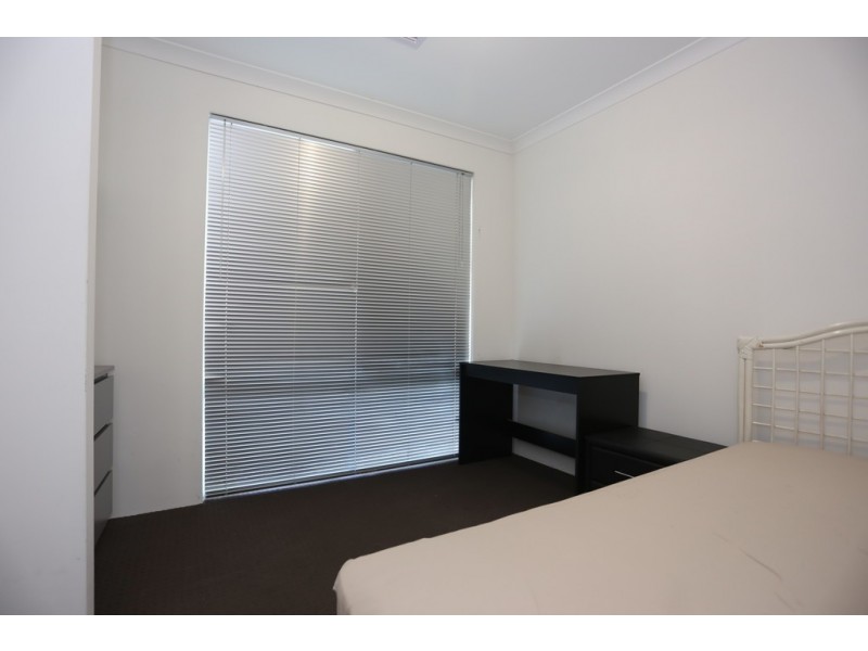 1/87 Leach Hwy, Wilson WA 6107