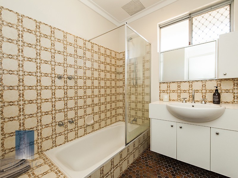 4/87 Barbican Street East, Shelley WA 6148