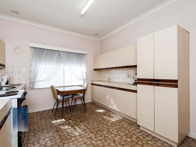 100 Manning Road, Manning WA 6152
