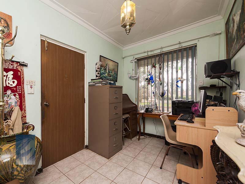 16 Veronica Street, Riverton WA 6148